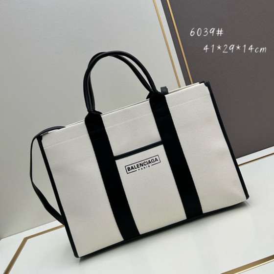 Balenciaga 6039 41x29x14cm